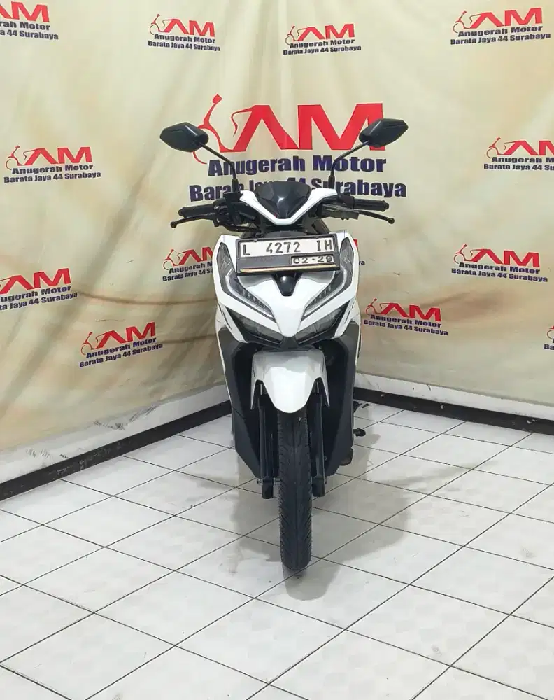 Honda Vario 125 CBS Tahun 2019 warna putih