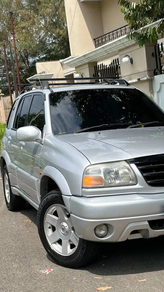 Suzuki Escudo 2.0 MT YTTA