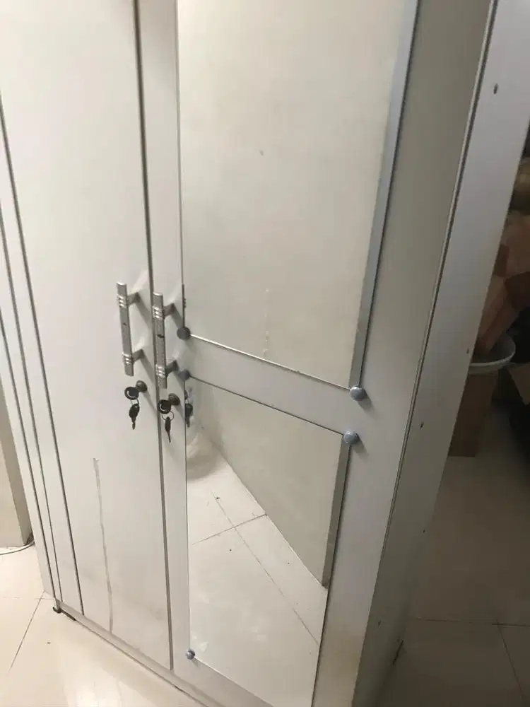 LEMARI PAKAIAN 2 PINTU OLYMPIC