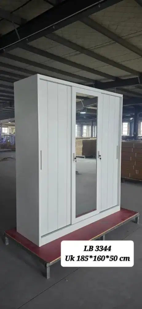 Lemari besi uk 160