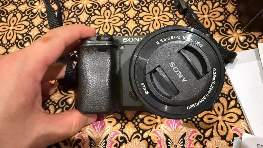 SONY A6300 mirroless + KIT