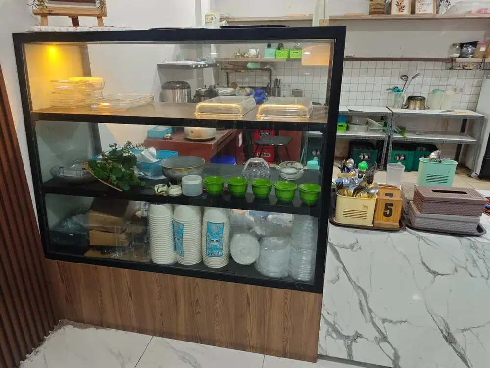 Rak Etalase Makanan Besi