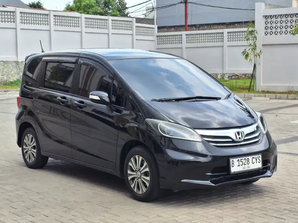 Honda Freed SD At tahun 2014