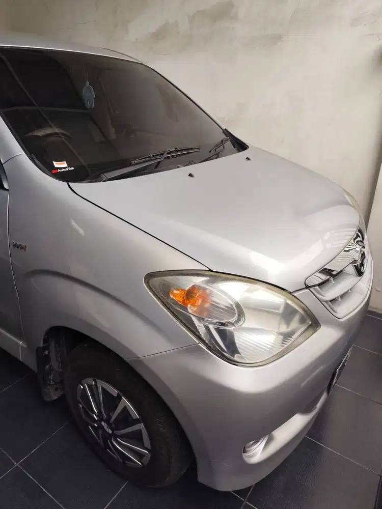 Mobil Xenia Super Irit VVT-I 1000 cc