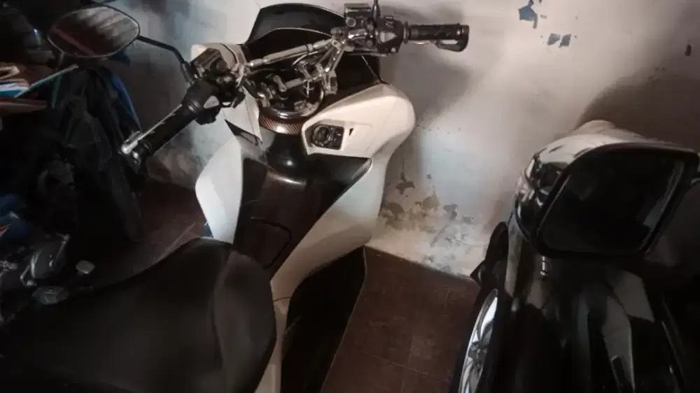Honda PCX 2019 , Surat Lengkap, Mesin Adem, Siap Pakai