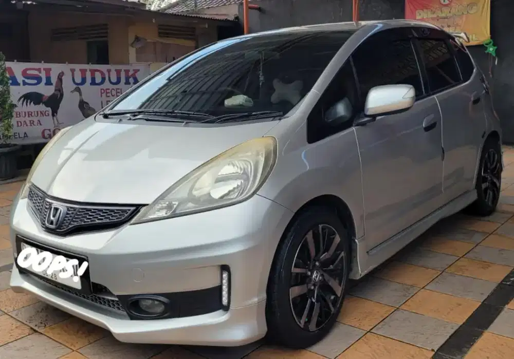 Honda jazz RS AT 2012