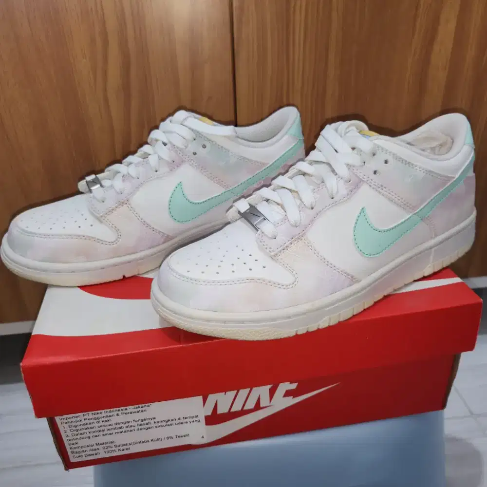 Sepatu Nike Dunk Low Rare Item