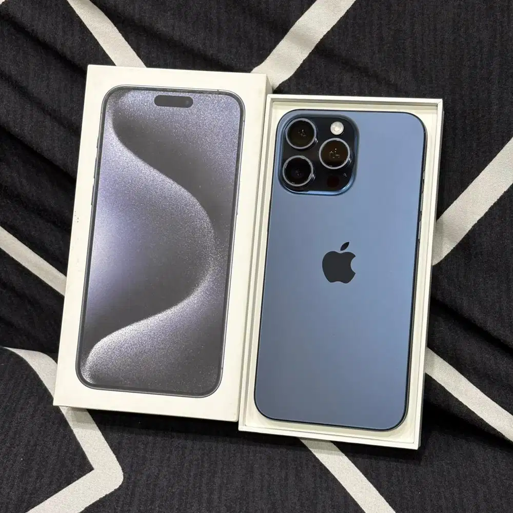 iPhone 15 Pro Max Blue Titanium 512 GB iBox