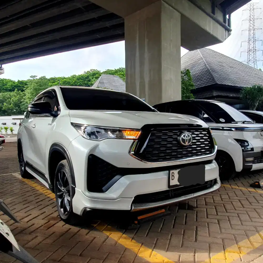 Km 17 ribu! Toyota Innova zenix V hybrid modelista 2023