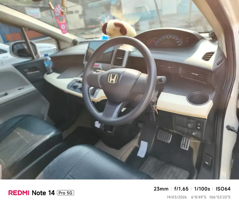 Honda Freed 2010 Bensin