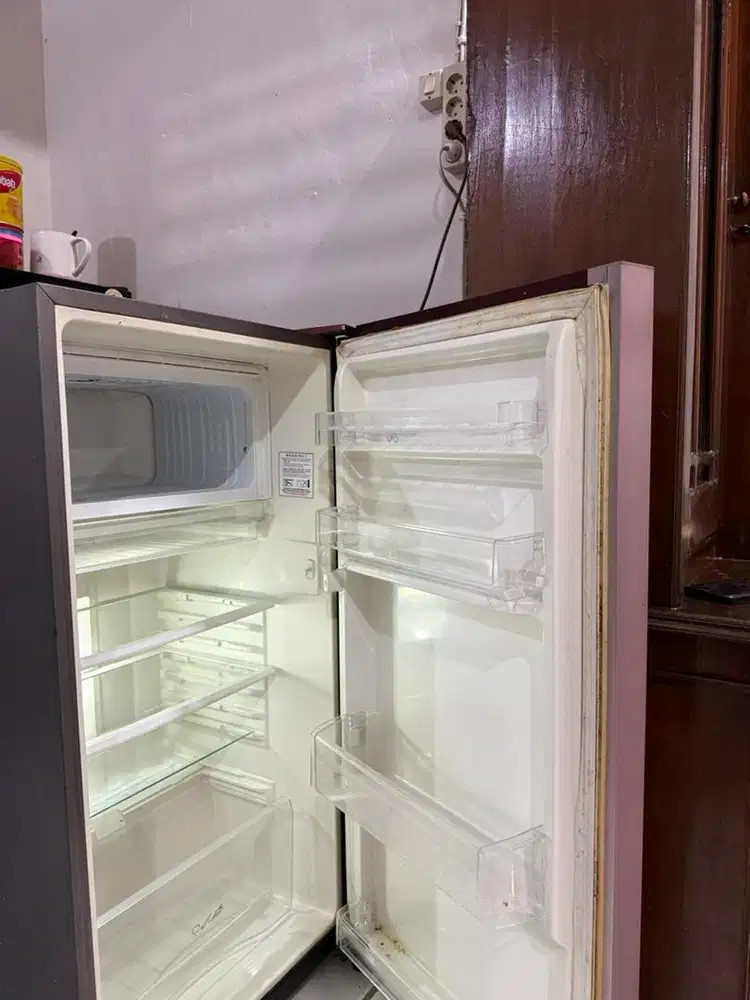 Kulkas Polytron 1 Pintu