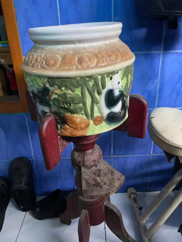 Guci Dispenser Air Galon