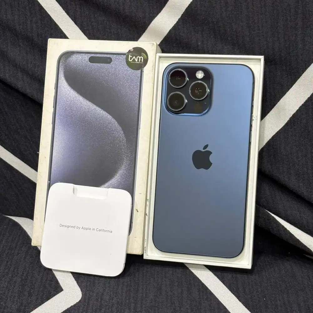 iPhone 15 Pro Max Blue Titanium 256 GB iBox