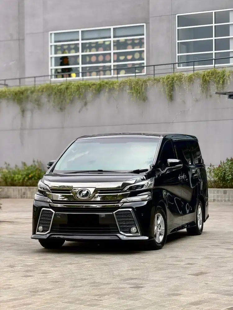 CASH Toyota New Vellfire Z Welcab 2015 Good Condition