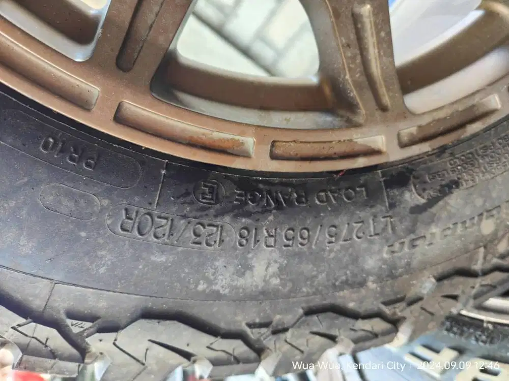 Di jual  ban berserta velg method