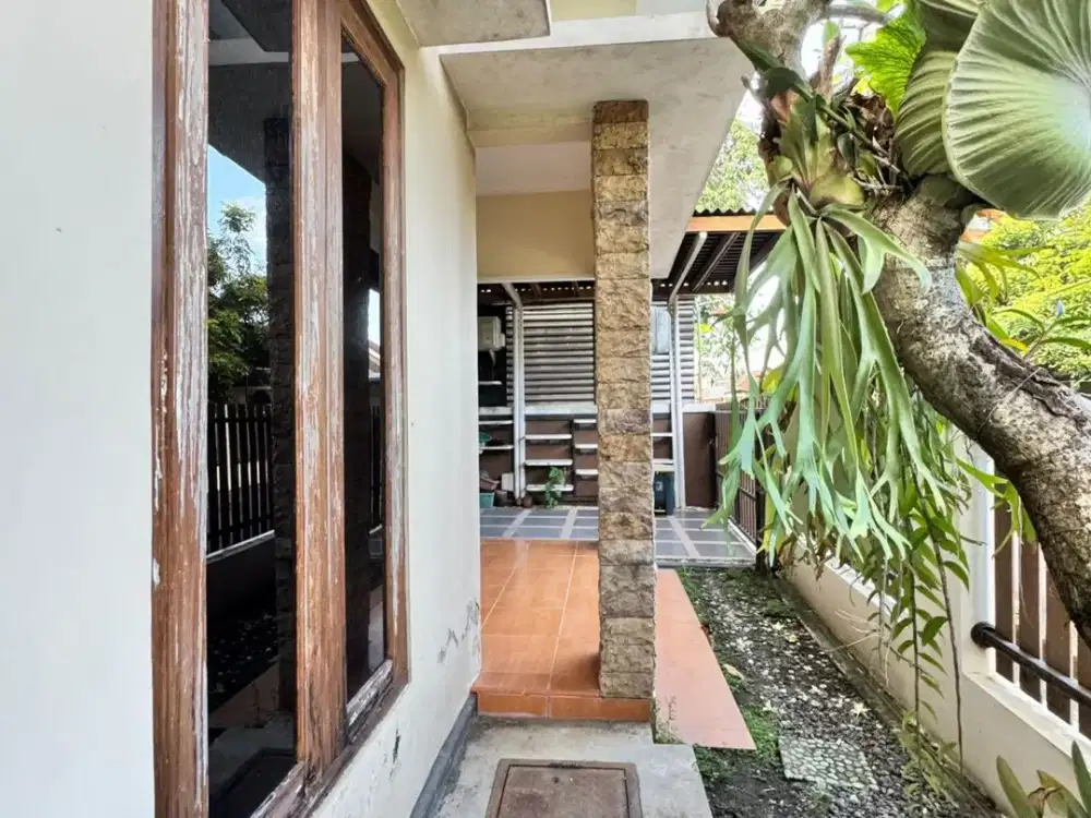 Dijual rumah semi furnishead lokasi belakang citra Sun Garden jl. solo purwomartani yogyakarta,  Dekat Bandara Adisucipto dan bakpia pathuk