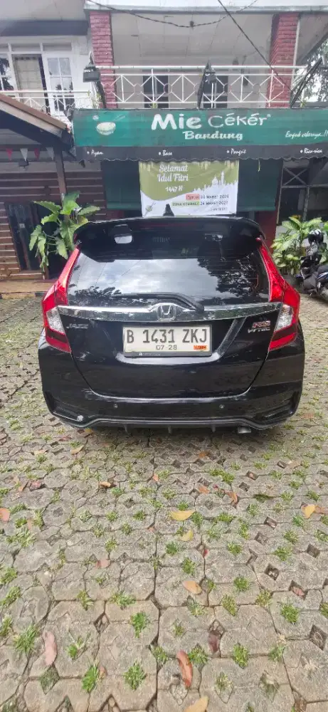 Dijual cepat honda jazz 2018 GK5 Type RS CVT Bensin