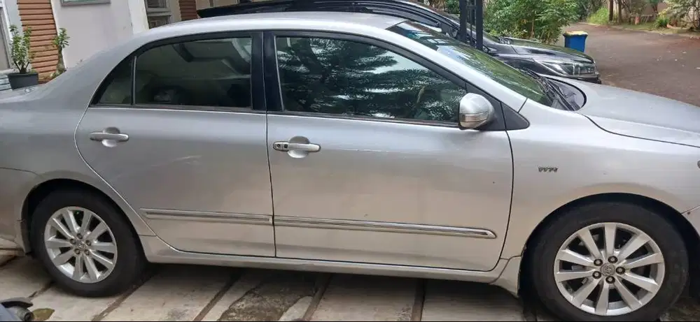 Corolla Altis 1.8 V A/T Keyless