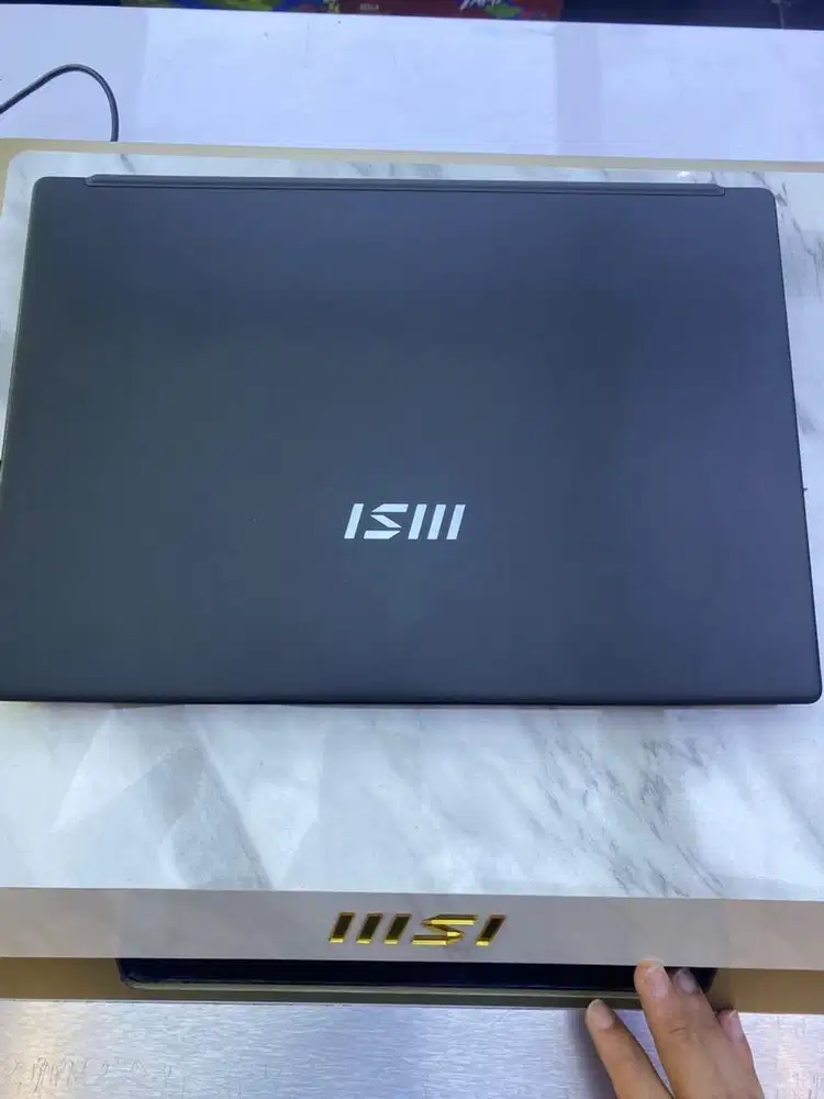 Cicilan laptop MSI Modern 14 Ryzen 7 cuma pakai KTP