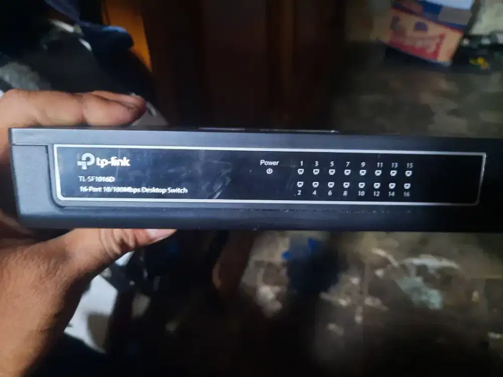 Switch Tp Link TL Sf 1016D