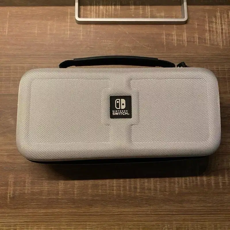 travel case nintendo switch silver official