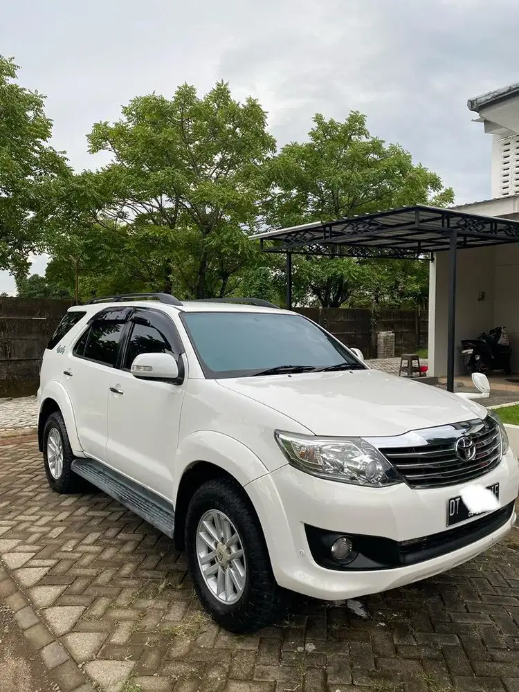 Toyota Fortuner V 2.7 4x4 AT 2014