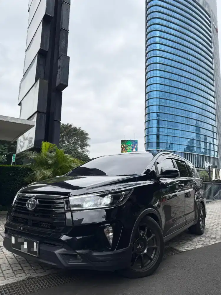 Toyota Innova Venturer Diesel 2022