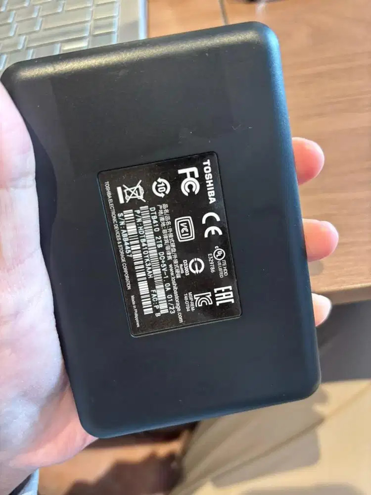 Toshiba Canvio Basic 2TB HD Hardisk Eksternal / HDD External Hard disk