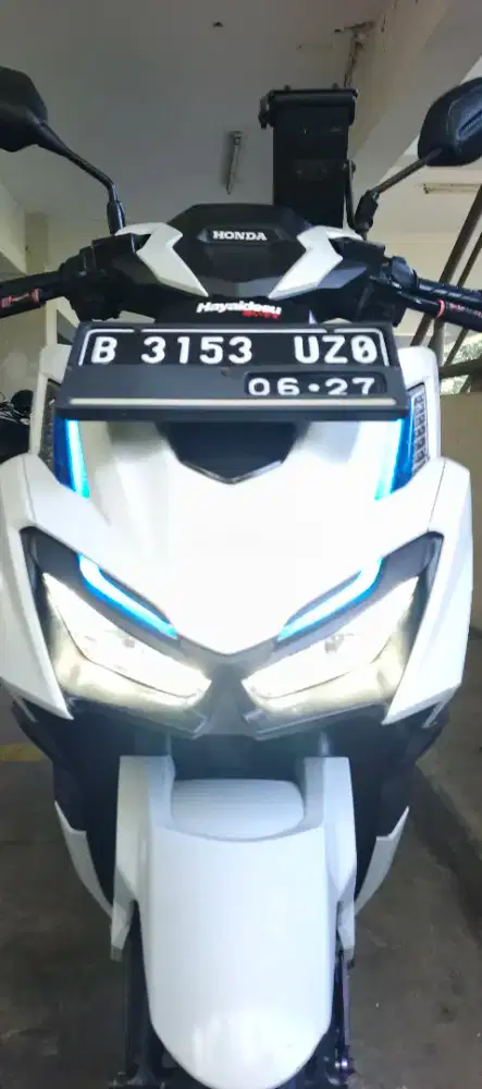 HONDA VARIO 160 ABS PUTIH