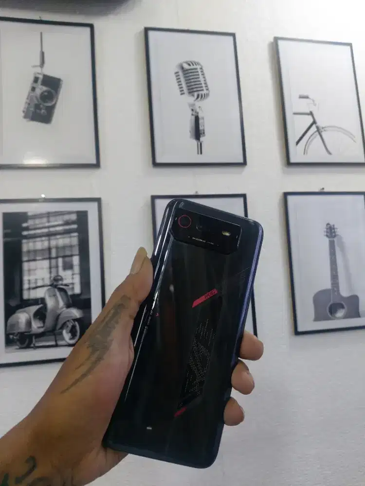 Asuz Rog 6 8/256 Second normal no minus