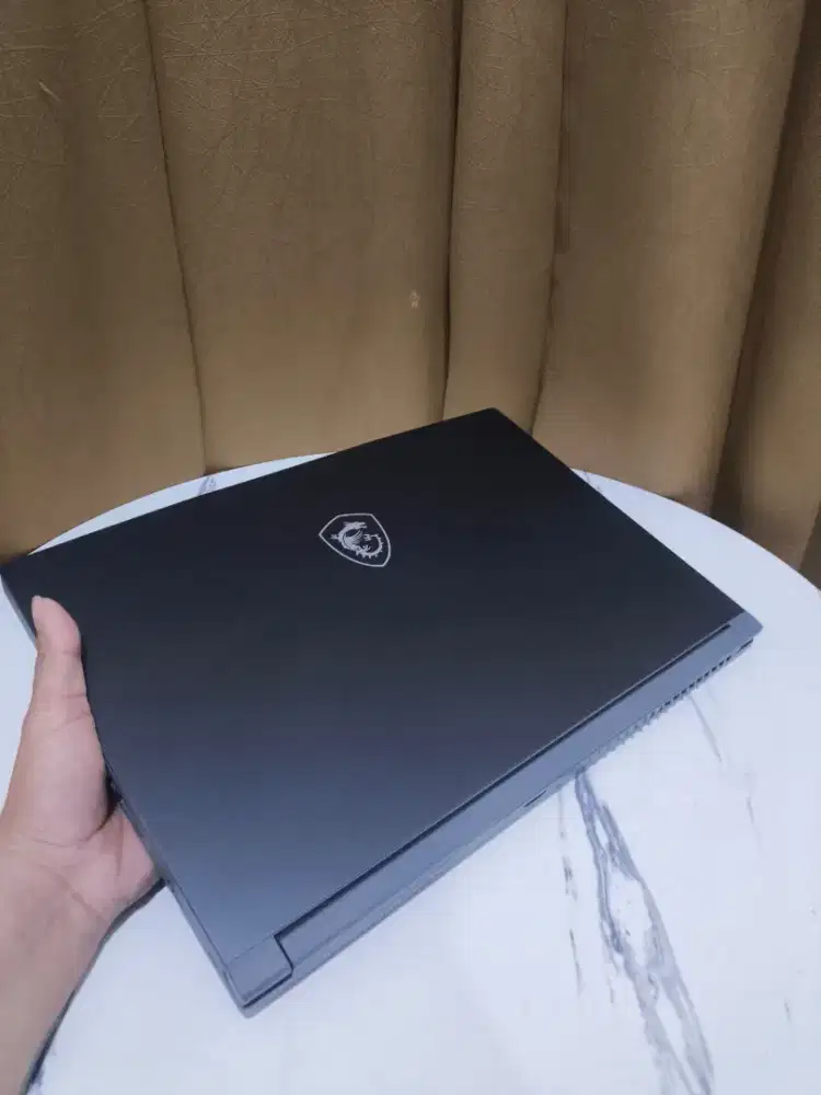 Laptop MSI THIN 15 CORE i7 Gen 12 NVIDIA RTX 4050 Like New