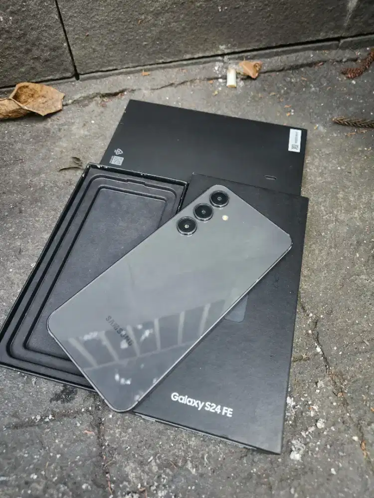 Samsung S24 FE 8/128 GB Fullset