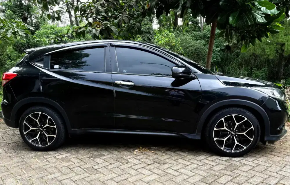 HRV 2015 Hitam Gagah