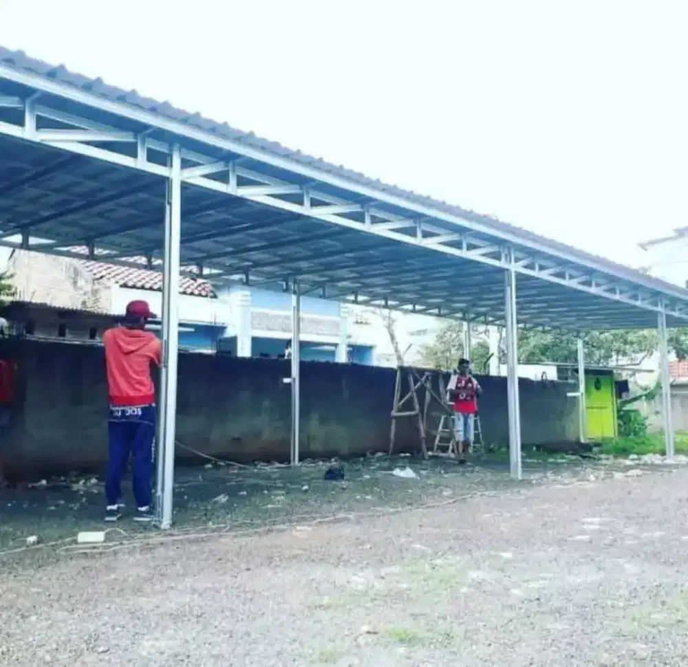 Parkiran rangka baja ringan permeter