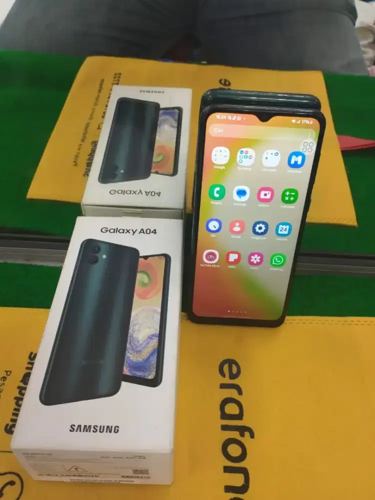 samsung A04 ram 4/64gb lengkap mulus