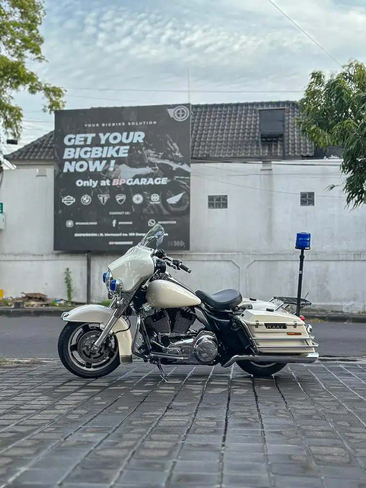 H-D Electra Police / Epol 2013 Full Paper Mabua Acc ++ low odo mulus