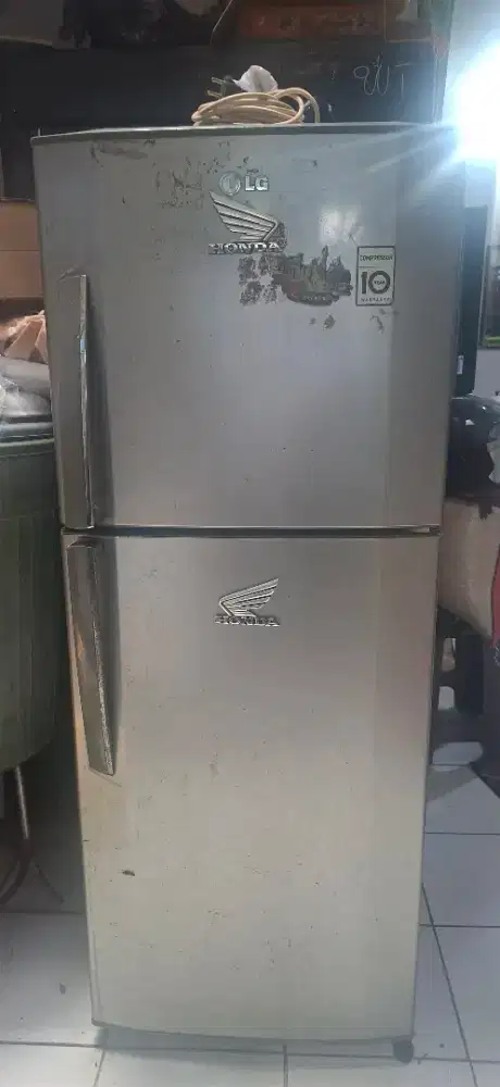Kulkas LG 2 Pintu Original 100%