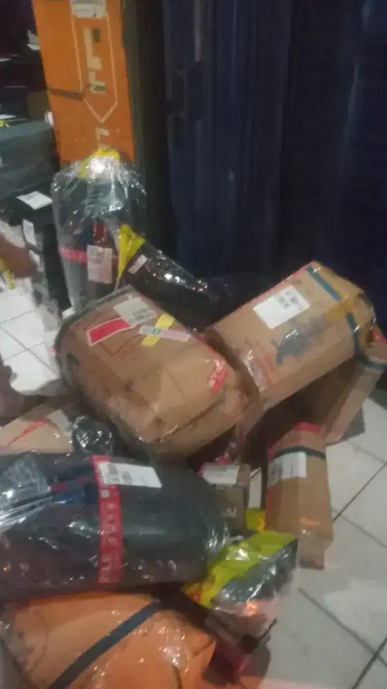 Crew packing borongan mekar wangi