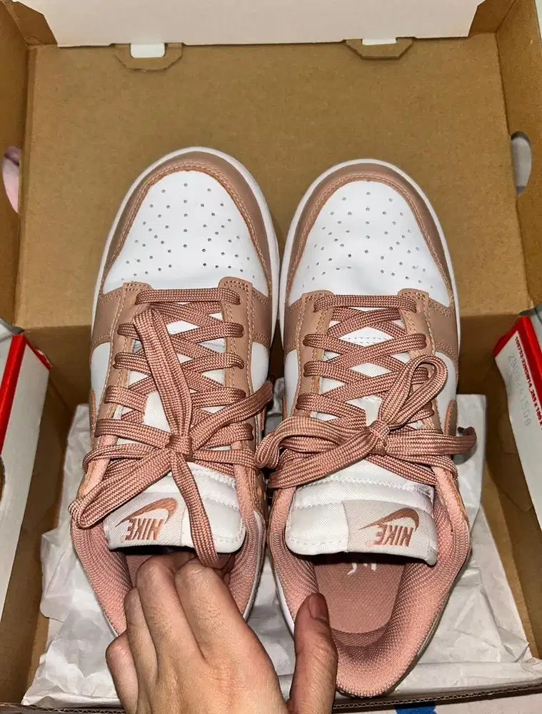 Sepatu nike dunk low pink rose