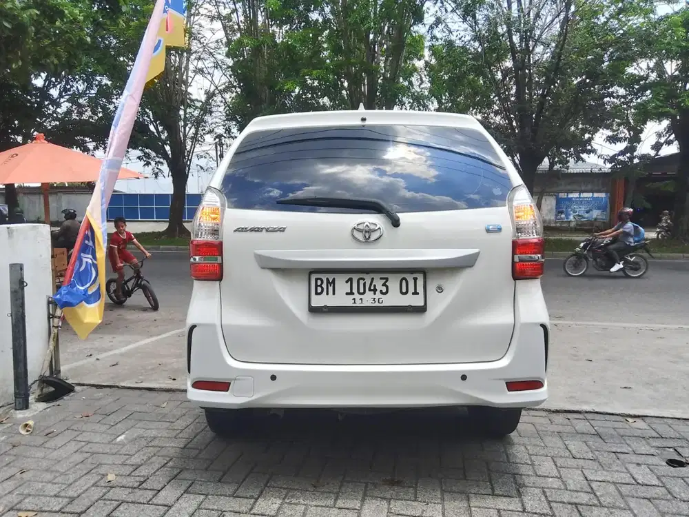 TOYOTA AVANZA MANUAL  TANGAN PERTAMA PAJAK HIDUP MOBIL SEPERTI BARU