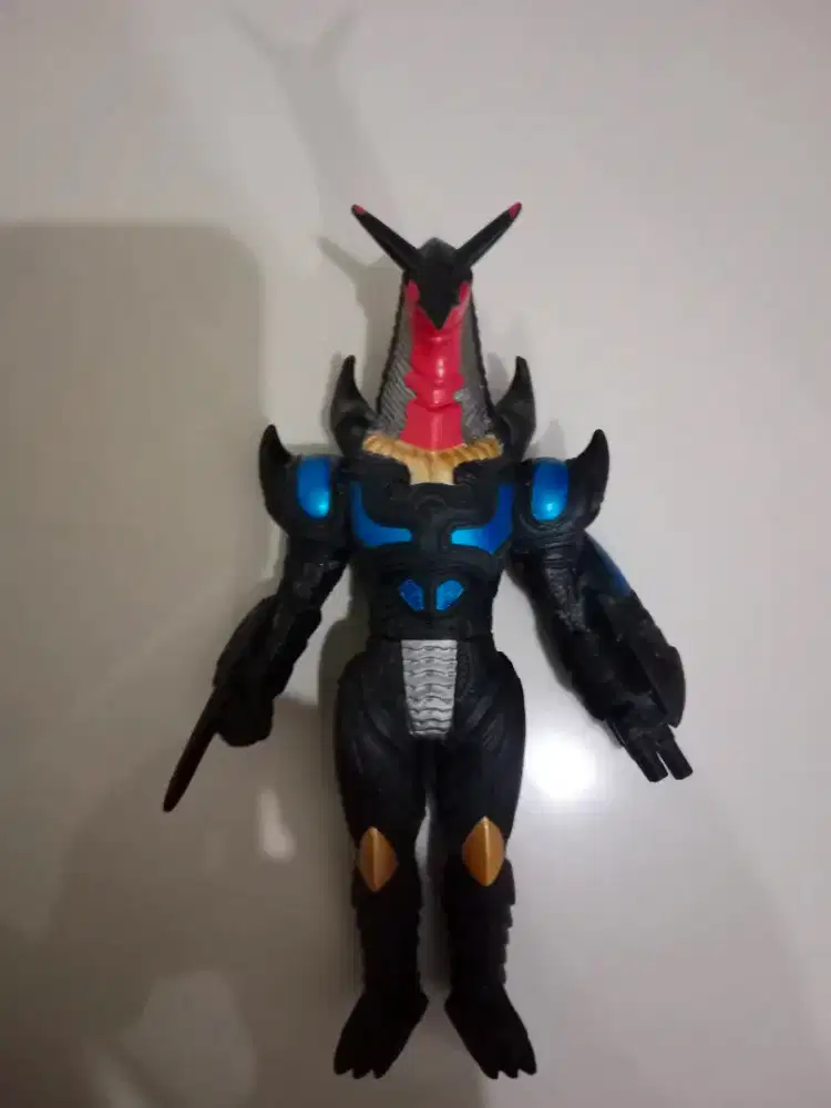 Ultra monster series 154