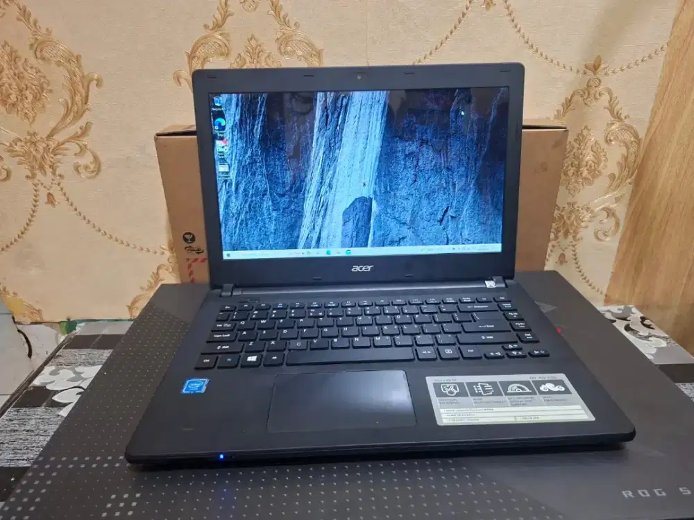 Laptop Acer ES1-431 Intel Celeron N3050 -4GB -HDD 500GB -GRESS
