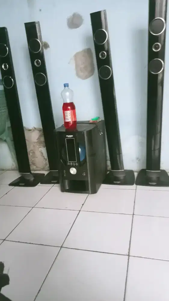 Home theater fujitec 01