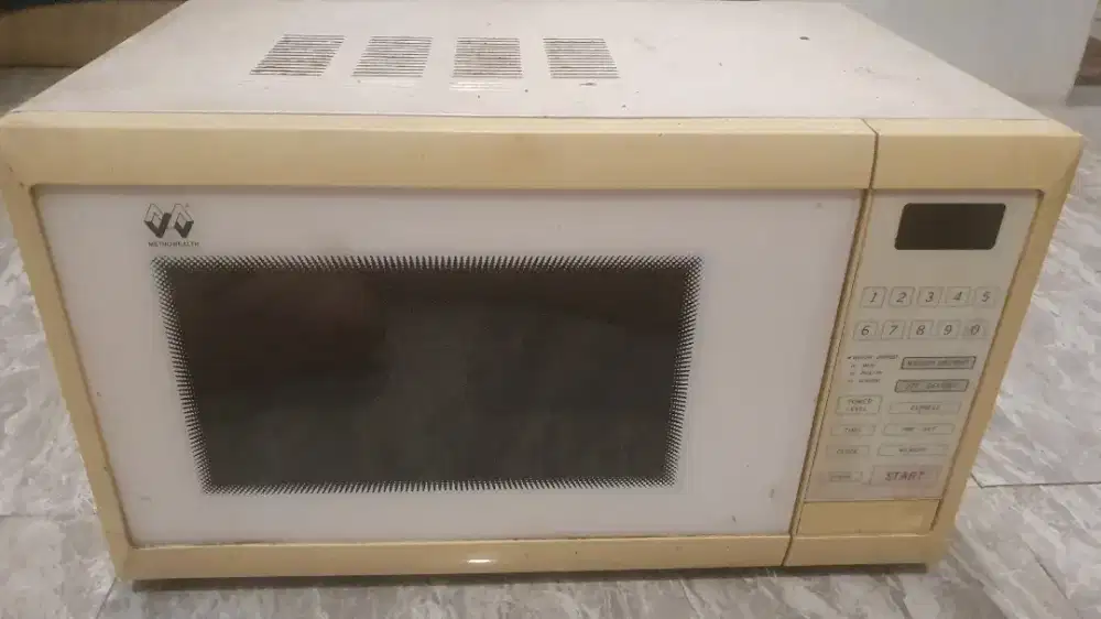 Jual Microwave Metrowealth (M1109)