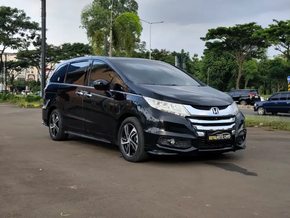 Honda Odyssey 2.4 AT NIK 2016 PAJAK PANJANG TERAWAT TERNYAMAN TERMURAH