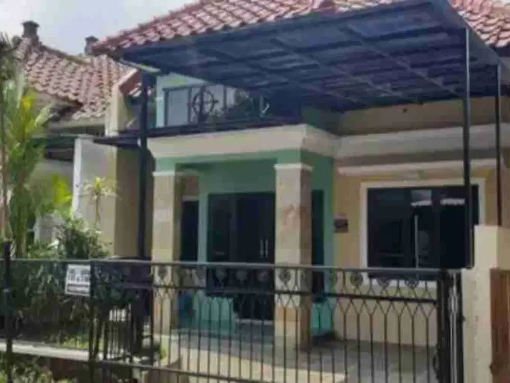 BARANG LANGKA!! RUMAH CANTIK 3 MENIT DARI UB , 200 METER DARI POROS SUHAT!!