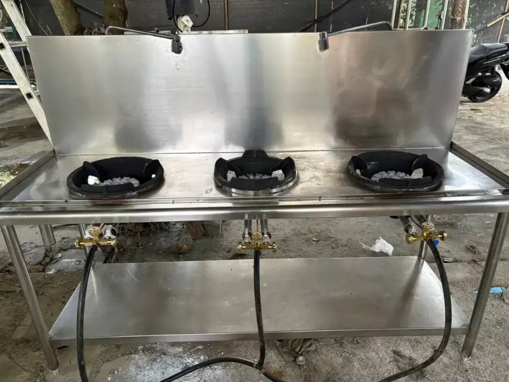 kompor 3 tungku high pressure 
ukuran 180x60x80
harga 6jt