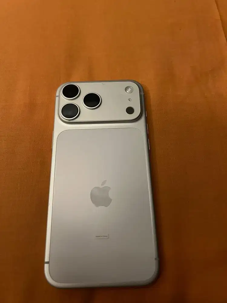 Ip 17 promax 512 garansi ibox