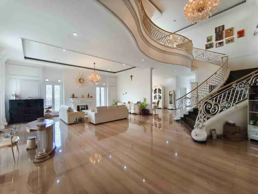 JUAL RUMAH SANGAT MEWAH FURNISHED DI SETRA DUTA