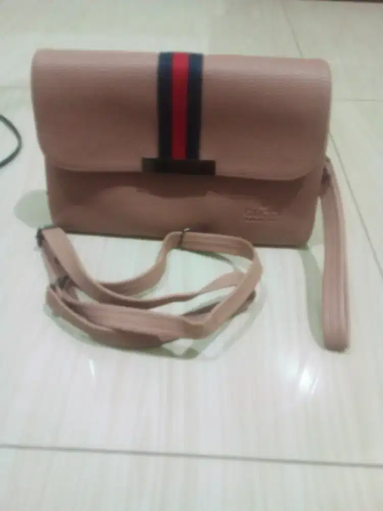 Di jual tas Gucci kw